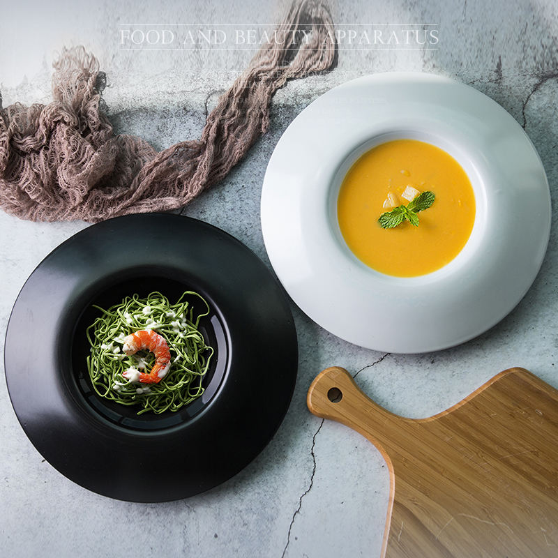Factory Stocked 11" Black / White Ceramic Noodles Plate